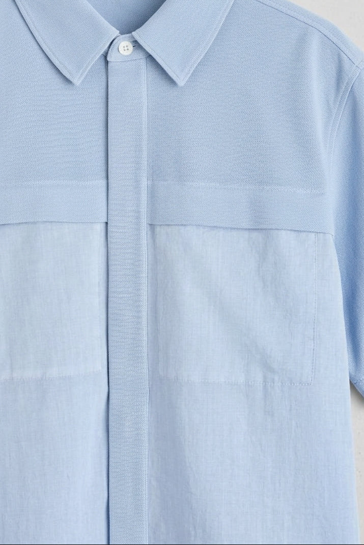 Chaqueta de Hombre Zara con Bordados Fruncidos y Diseño Cropped